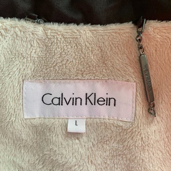 Calvin Klein Women's Quilted Down Puffer - Picture 5 of 6